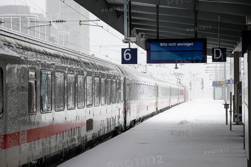 Essen, North Rhine-Westphalia, Germany - Onset of winter in the Ruhr area, Essen railway station, many trains are delayed or cancelled due to ice and snow