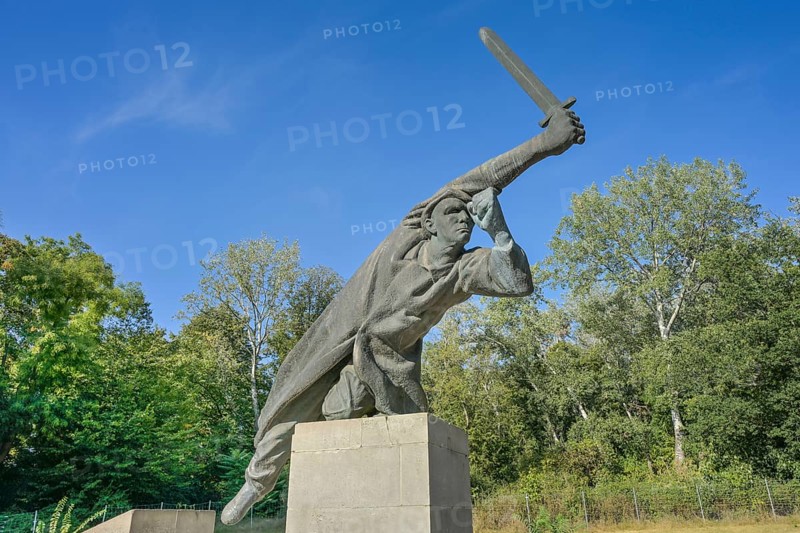 Monument to the Spanish Fighters, Memorial to the Interbrigadists in the Spanish Civil War, Volkspark Friedrichshain, Friedrichshain, Berlin, Germany, Europe