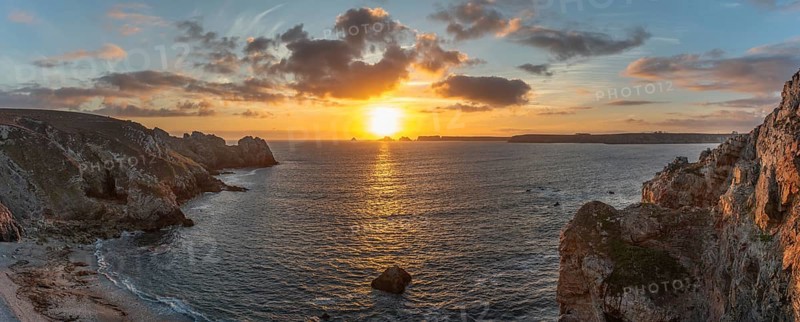 Sunset on the Pointe de Dinan, a sublime point, Panorama, panoramic. Crozon, Finistere, Brittany, France, Europe