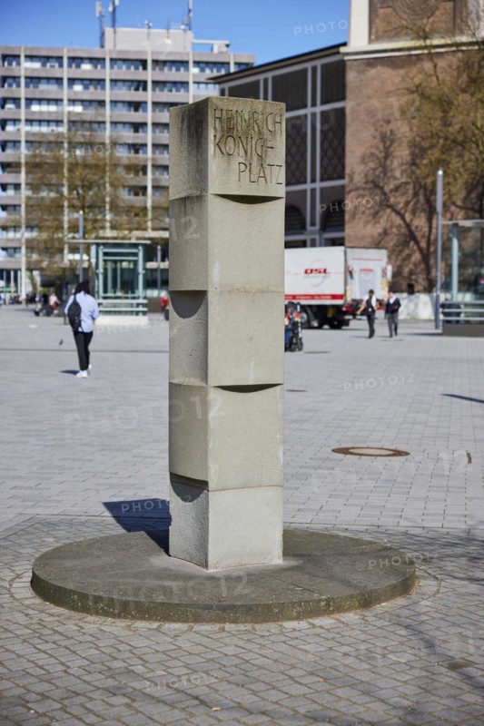 Stele at Heinrich-König-Platz in Gelsenkirchen, Ruhr area, independent city, North Rhine-Westphalia, Germany, Europe