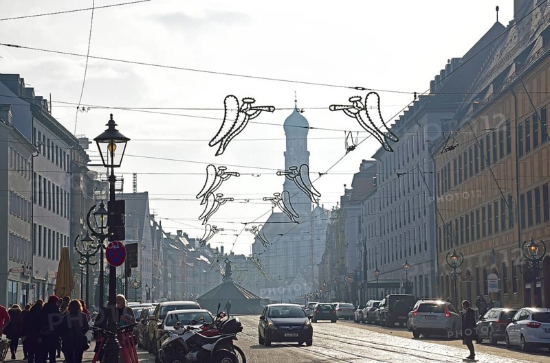 Europe, Germany, Bavaria, Swabia, Augsburg, Maximilianstrasse, Christmas decorations, View of St Ulrich and Afra Church, Hamburg, Hamburg, Federal Republic of Germany, Europe