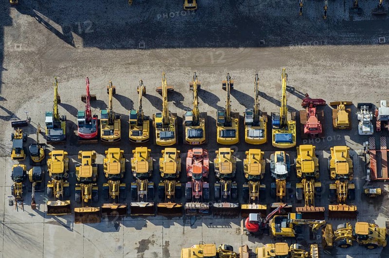 Construction machinery, excavator, shovel loader, civil engineering, warehouse, Hamburg