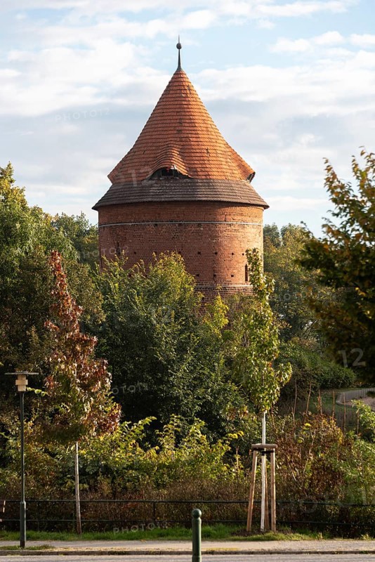 Castle tower in Plau am See, part of a fortification built in 1449 to stop the raids of Brandenburg knights, Plau am See, Mecklenburg-Vorpommern, Germany, Europe