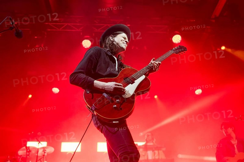 James Bay live on Up All Night Tour at the Columbiahalle in Berlin on 19.01.2025