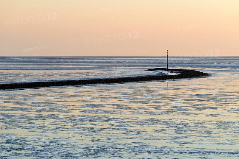 Evening mood at the Wadden Sea, stone groyne with sea mark, North Sea, Norddeich, Lower Saxony, Germany, Europe