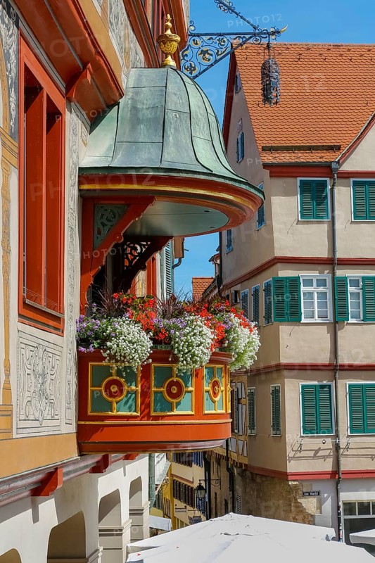 Tübingen town hall, friezes, sgraffito painting, paintings, facade painting, floral decorations, historic old town, market square, houses, university town, Tübingen, Baden-Württemberg, Germany, Europe