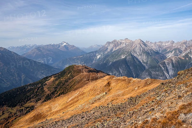Venet ridge with Krahberg summit, view from Venet to mountains of the Parzinn group in the Lechtal Alps, in autumn, Venet crossing, Ötztal Alps, Tyrol, Austria, Europe