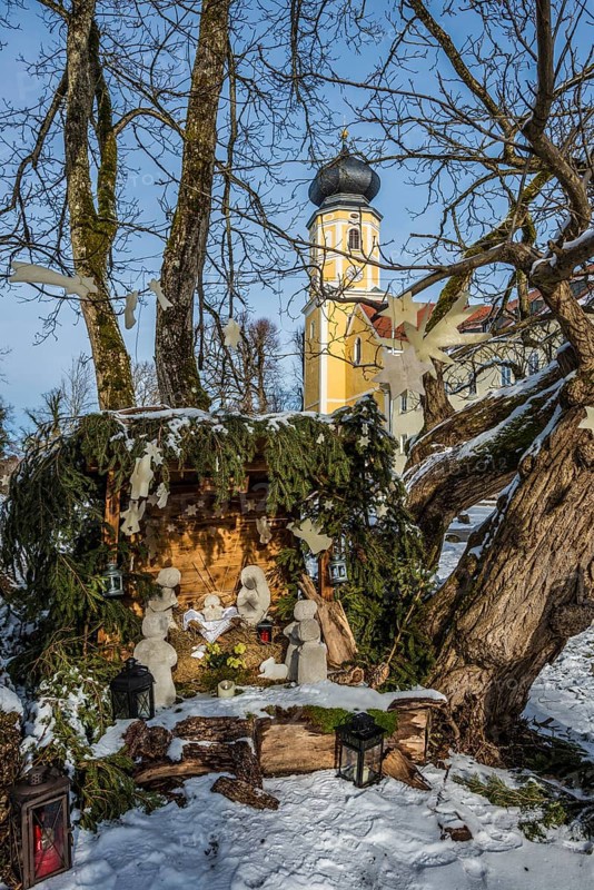 Bernried Monastery with cot in winter, Bernried, Lake Starnberg, Fünfseenland, Pfaffenwinkel, Upper Bavaria, Bavaria, Germany, Europe