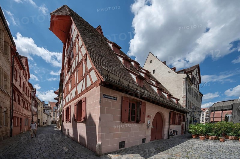 Former barn, barn from 1424, today cultural barn of the Altstadfreunde Nürnberg, Zirkelschmiedsgasse 30, Nuremberg, Middle Franconia, Bavaria, Germany, Europe