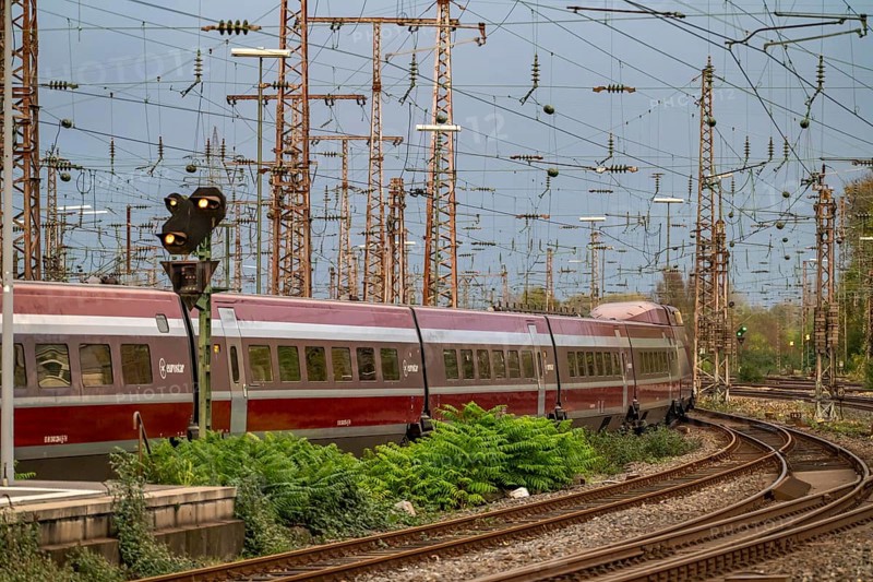 Eurostar train leaving Essen Central Station, North Rhine-Westphalia, Germany, Europe