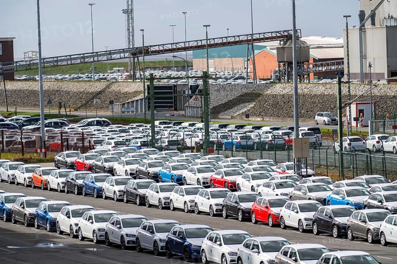 Emden, Cars waiting in the harbour for shipment, VW plant, East Frisia, Lower Saxony