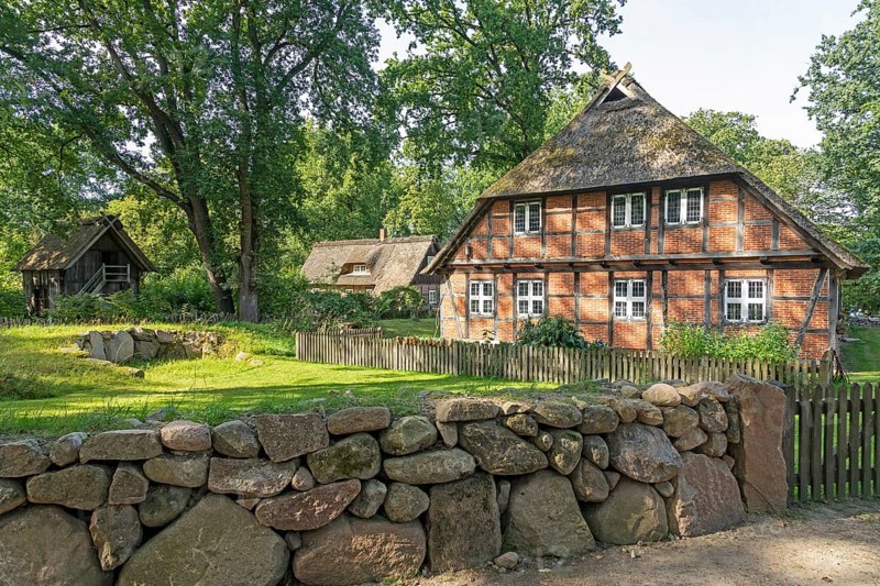Heidemuseum Dat ole Huus, Low German hall house, Wilsede, Bispingen, Lüneburg Heath, Lower Saxony, Germany, Europe