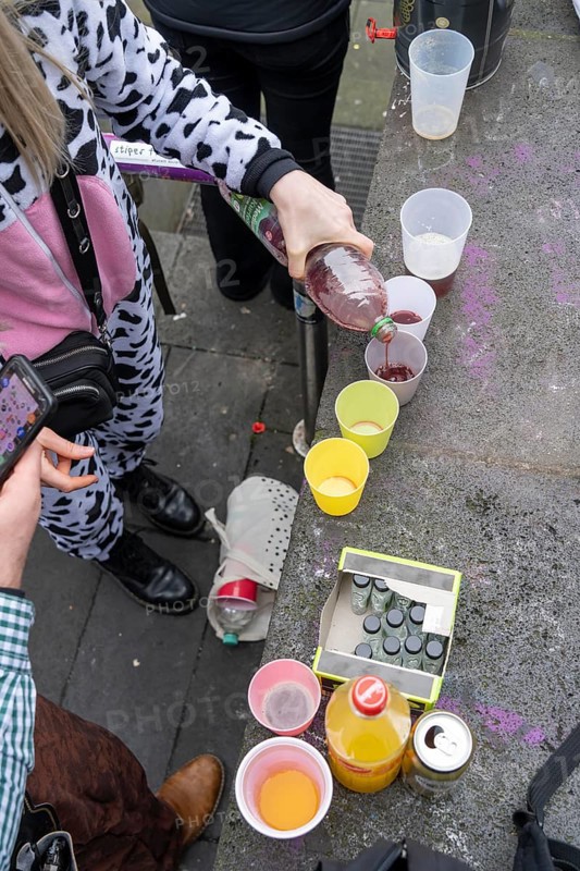 Rose Monday parade in Düsseldorf, alcohol consumption, drinking of high-proof spirits, North Rhine-Westphalia, Germany, Europe