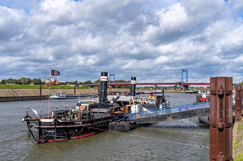 Harbour Duisburg Ruhrort, Vinckekanal, behind the Friedrich-Ebert-Bridge over the Rhine between Ruhrort and Homberg, museum ships, Oscar Huber, Duisburg, North Rhine-Westphalia, Germany, Europe