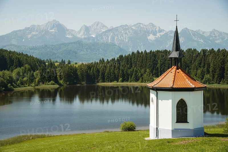 Chapel at Hegratsrieder See, near Fuessen, Allgaeu, Bavaria, Germany, Europe