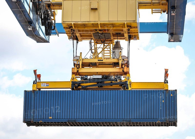 Duisburg, North Rhine-Westphalia, Germany, containers are loaded onto a goods train in the port of Duisburg, the new Silk Road connects the European inland port of Duisburg with Chinese metropolises, the goods trains need 16 days for the direct connection, Europe