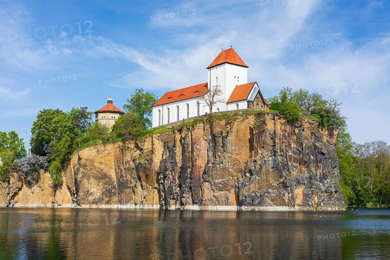 Mountain church and water tower on the Kirchberg, surrounded by the Kirchbruch quarry lake, striking view of Beucha, Brandis, Saxony, Germany, Europe