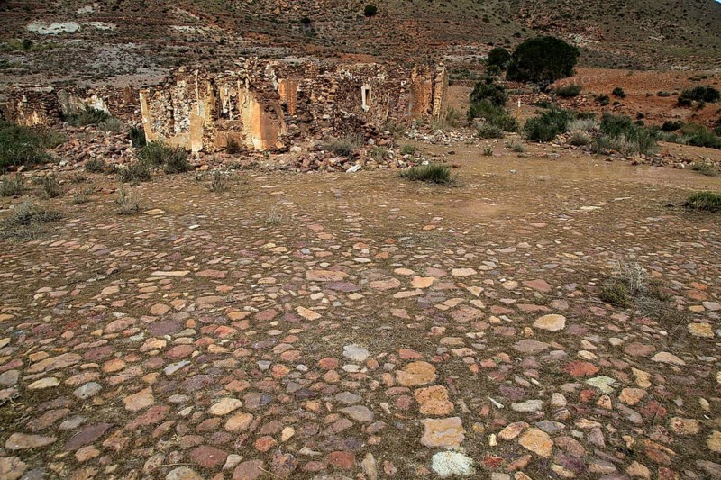 Abandoned farmhouse building near Presillas Bajas, Cabo de Gata national park, Almeria, Spain, Europe