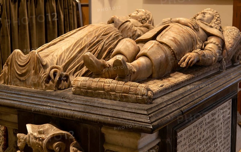 Sir Henry Kingesmill tomb monument, church of Saint Mary, Kingsclere, Hampshire, England, UK died 1625