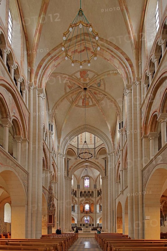 Interior view of the Gothic Limburg Cathedral of St George, Old Town, Limburg, Hesse, Germany, Europe