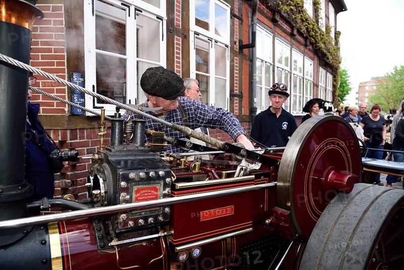 Europe, Germany, Lower Saxony, Hamburg Metropolitan Region, Hanseatic City of Buxtehude, Steampunk Festival, elements of steampunk are steam- and cogwheel-driven mechanics, Victorian style of dress, steam mobile with driver, Hamburg, Hamburg, Federal Republic of Germany, Europe