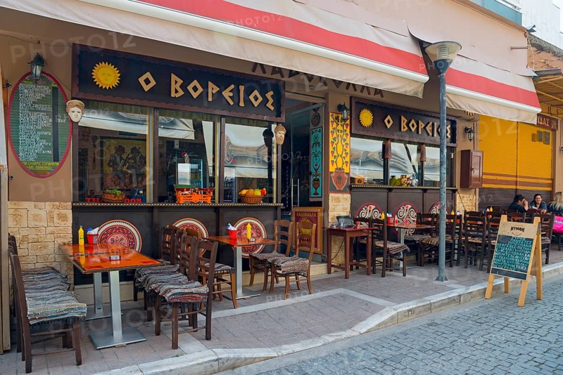 A traditional-style restaurant with outdoor seating, Alexandroupoli, Alexandroupolis, Evros, Eastern Macedonia and Thrace, Greece, Europe