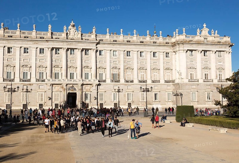 Crowds of tourists in front of Palacio Real royal palace, Madrid, Spain, Europe