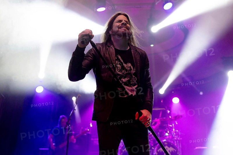 Todd La Torre, lead singer of Queensrÿche, live on The Origins Tour EU/UK 2025 at Metropol Berlin on 26/02/2025