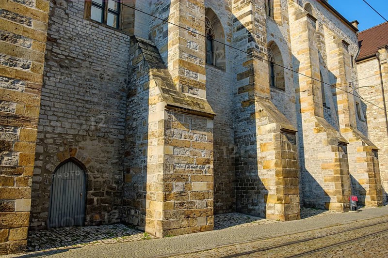 Faculty of Catholic Theology at the University of Erfurt, extension on the south side of St Mary's Cathedral in Erfurt, Thuringia, Germany, Europe
