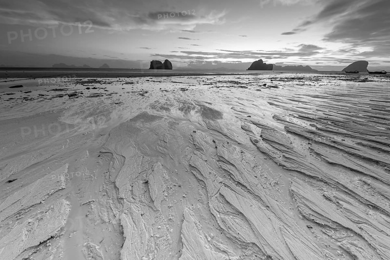 Structures in the sand, sunrise at low tide on the beach of Koh Ngai Island, Andaman Sea, Satun Province, Southern Thailand, Thailand, Asia