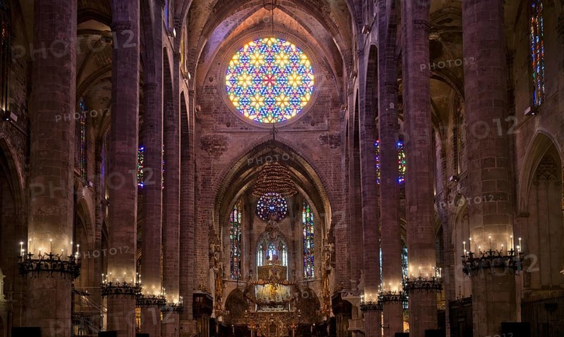 Nave, choir, rose window, rose window of the east front, round, church window, interior view, La Seu, Basilica de Santa Maria, Cathedral of St Mary, Palma de Majorca, Majorca, Balearic Islands, Balearic Islands, Spain, Europe