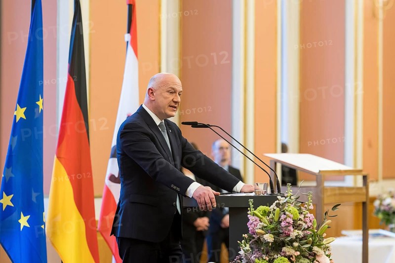 Kai Wegner (Governing Mayor of Berlin) delivers the laudatory speech in front of Friede Springer is awarded honorary citizenship in the Rotes Rathaus, Berlin, 26/02/2025