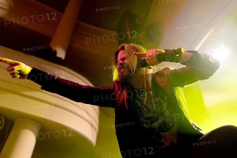Todd La Torre, lead singer of Queensrÿche, live on The Origins Tour EU/UK 2025 at Metropol Berlin on 26/02/2025