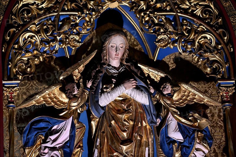 Portrait of a saint in the Gothic cathedral of Saint-Étienne, St Stephen's Cathedral, Metz, Grand Est region, France, Europe
