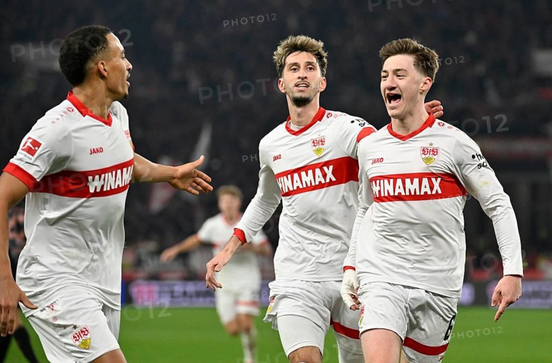 Goal celebration Angelo Stiller VfB Stuttgart (06) Jamie Leweling VfB Stuttgart (18) Atakan Karazor VfB Stuttgart (16) MHPArena, MHP Arena Stuttgart, Baden-Württemberg, Germany, Europe