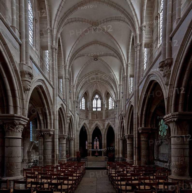 Begun in 1240, interior view to the east, ambulatory choir after 1300, restored in the 19th century by Viollet-le-Duc, St., Sankt, Saint