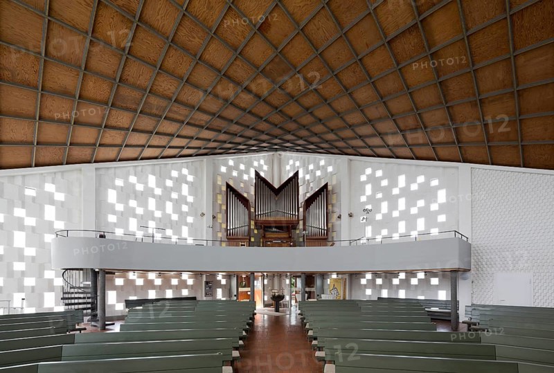Built in 1963 by Walter and Rainer Blaich, organ loft, wooden ceiling in the shape of a hyperboloid, St., Sankt, Saint