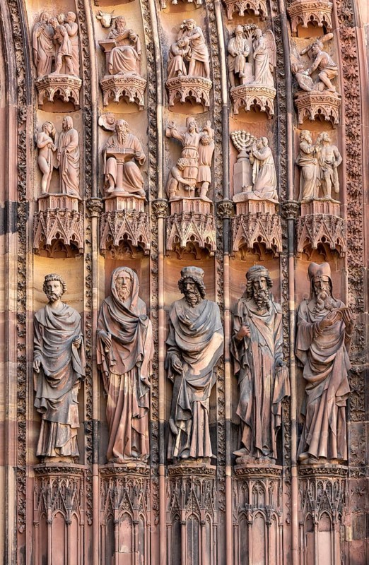 Strasbourg Cathedral, Cathédrale Notre-Dame de Strasbourg, centre west portal, wall figures: Prophets (original figures)