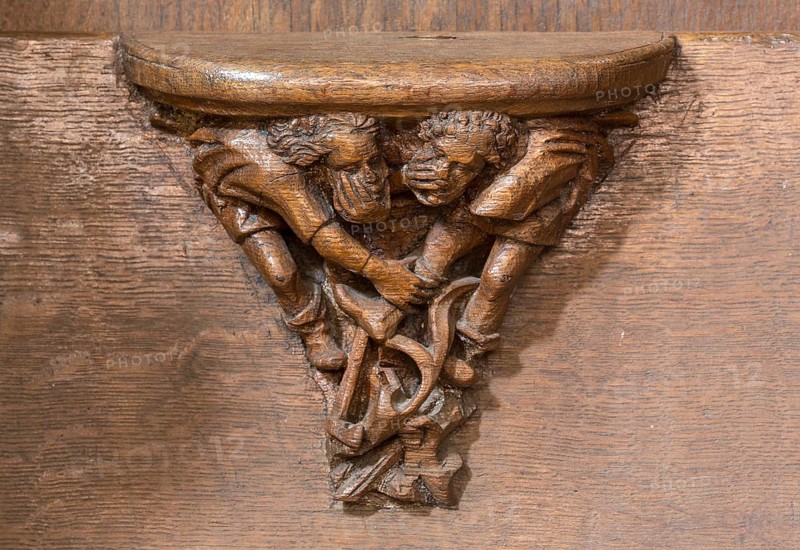 Constance, Minster, choir stalls, sculptors Heinrich Yselin and Simon Haider, c. 1470, Misericordia, two men are fighting