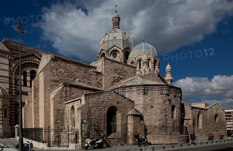 11th century view from south-east, behind it Cathedrale de la Major, built 1852-92, St., Sankt, Saint