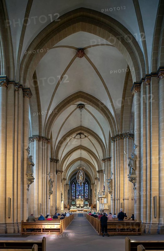 Paderborn, Cathedral, view to the east towards the altar