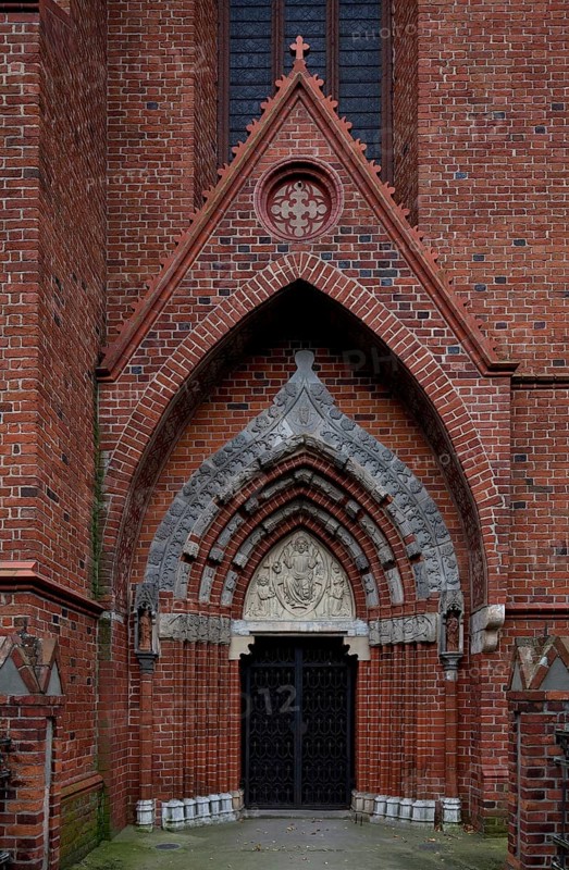 Former Cistercian church, north portal, first quarter 15th century, St., Sankt, Saint