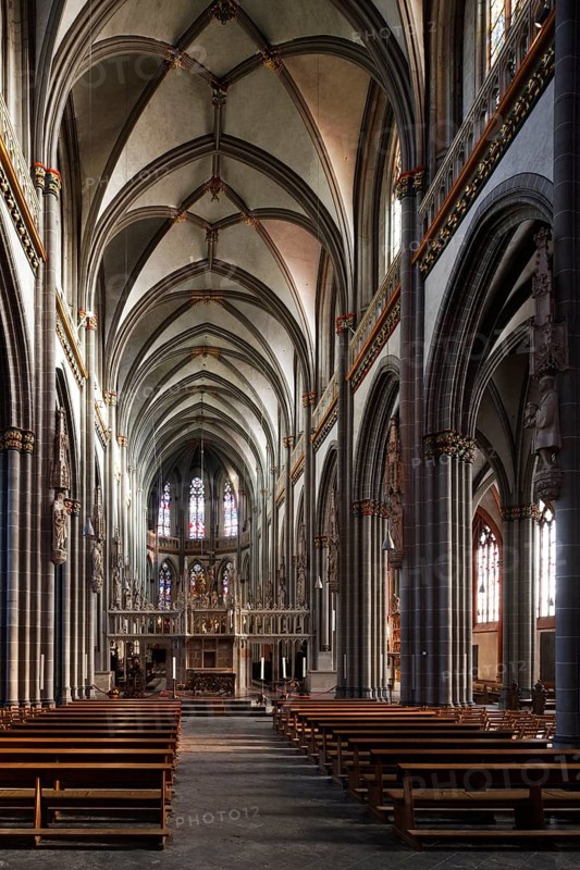 Interior, view to the east, St., Sankt, Saint