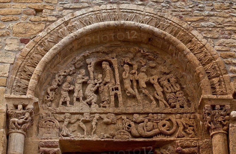 Anzy-le-Duc Burgundy priory church built 11-12 c. Portal in the southern monastery wall in the tympanum left Adoration of the Magi right Fall of Man below Last Judgement, St., Saint, Saint