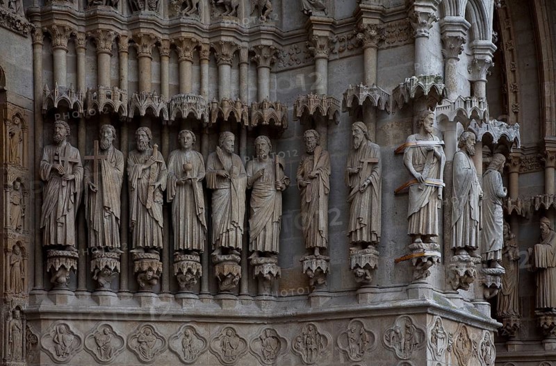 Start of construction 1220, centre west portal, right-hand jamb with apostles and prophets standing on architectural consoles and crowned by architectural canopies, St., Sankt, Saint