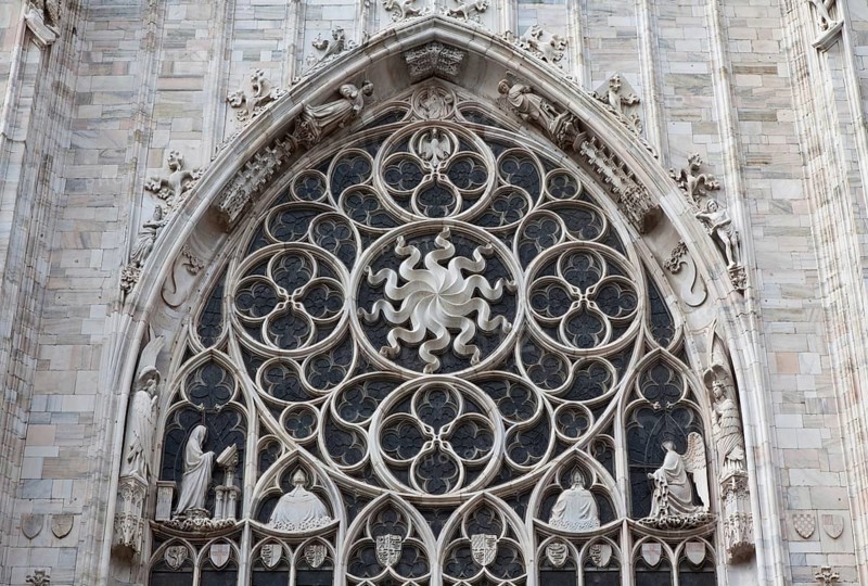 Built from 1386, choir east window from 1402, upper section width 11m, St., Sankt, Saint