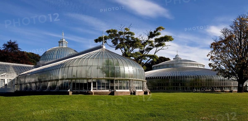 Glasgow Botanic Garden, KIBBLE PALACE greenhouse ensemble built on Loch Long in 1863 and moved to Glasgow in 1873
