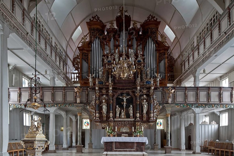 Clausthal-Zellerfeld OT Clausthal Marktkirche 69636 Interior view to the east with pulpit and altar 1642 by Andreas Göbner Organ prospect 1759 by Albrecht Unger