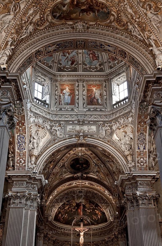 Italy Bergamo 89447 Santa Maria Maggiore after extensive early Baroque remodelling 1576-1694 Apse vault and dome base