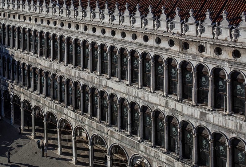 Venice, Old Procuratie on the north side of St Mark's Square, built at the beginning of the 16th century by Bartolomeo Bon, section of façade from the south-east